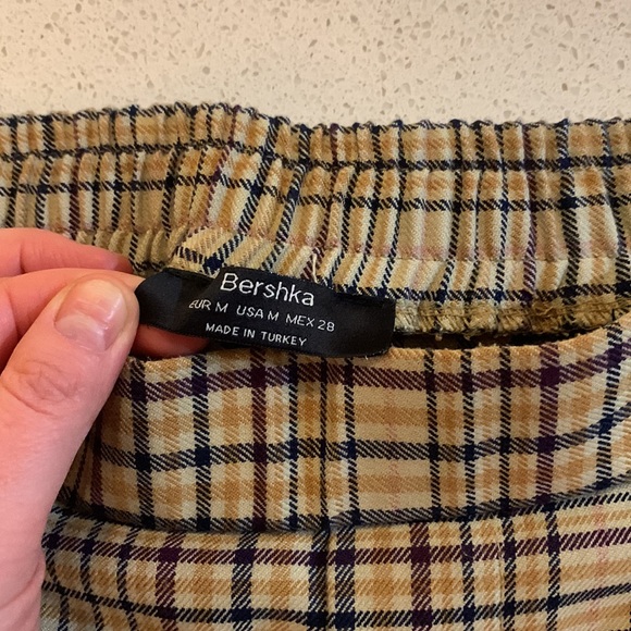 Bershka plaid trouser, size medium - Picture 3 of 5